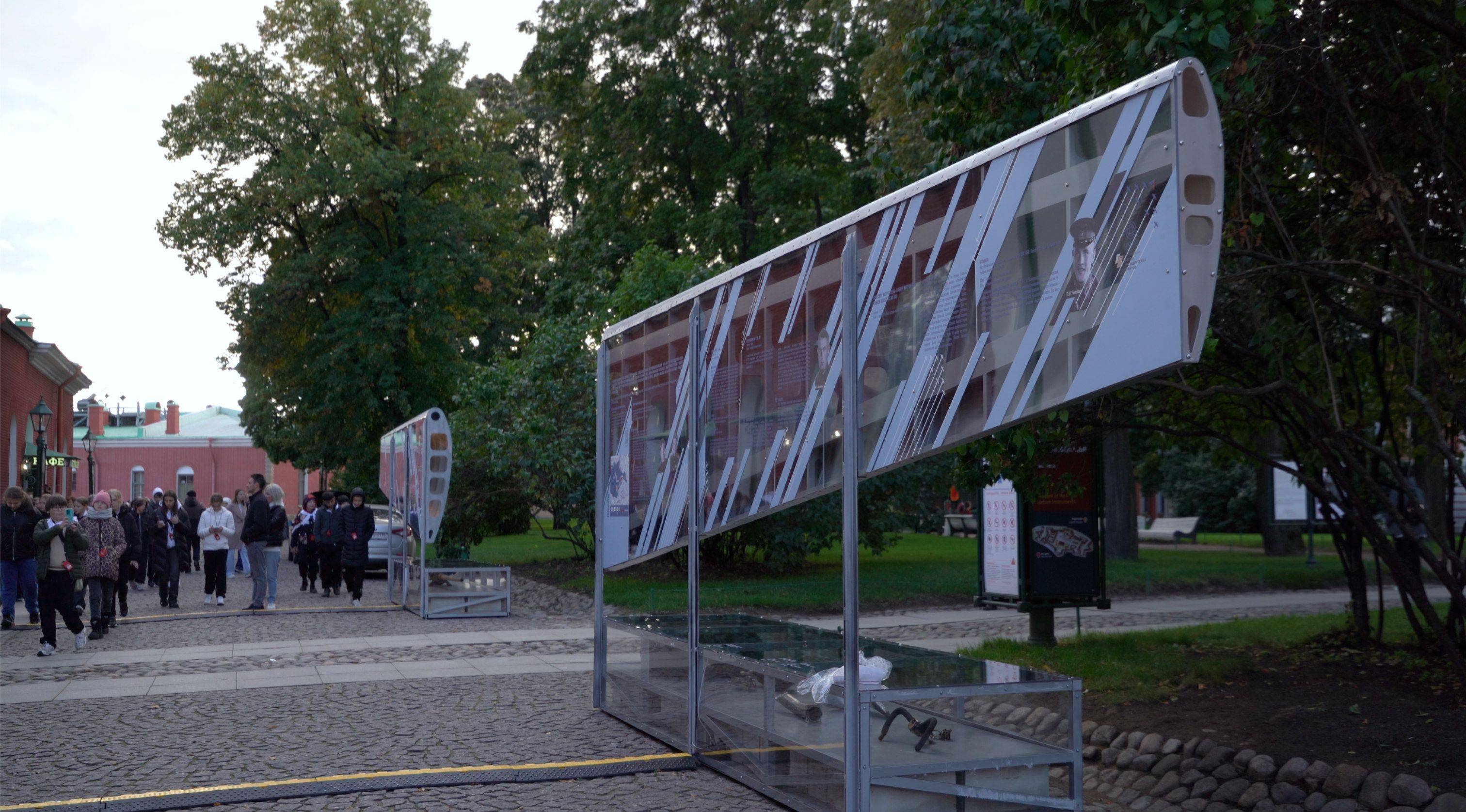 Выставка «Отражение балтийского неба» в Петропавловке